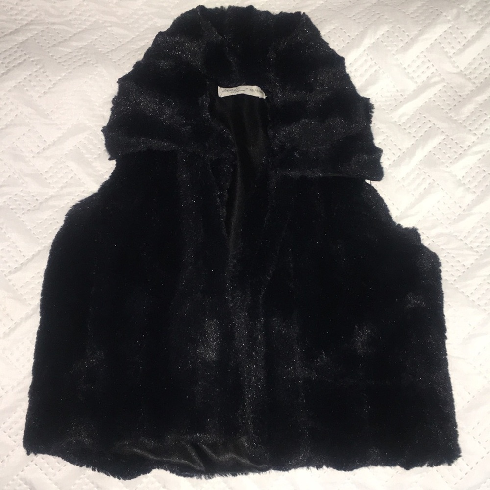Girls black fur vest